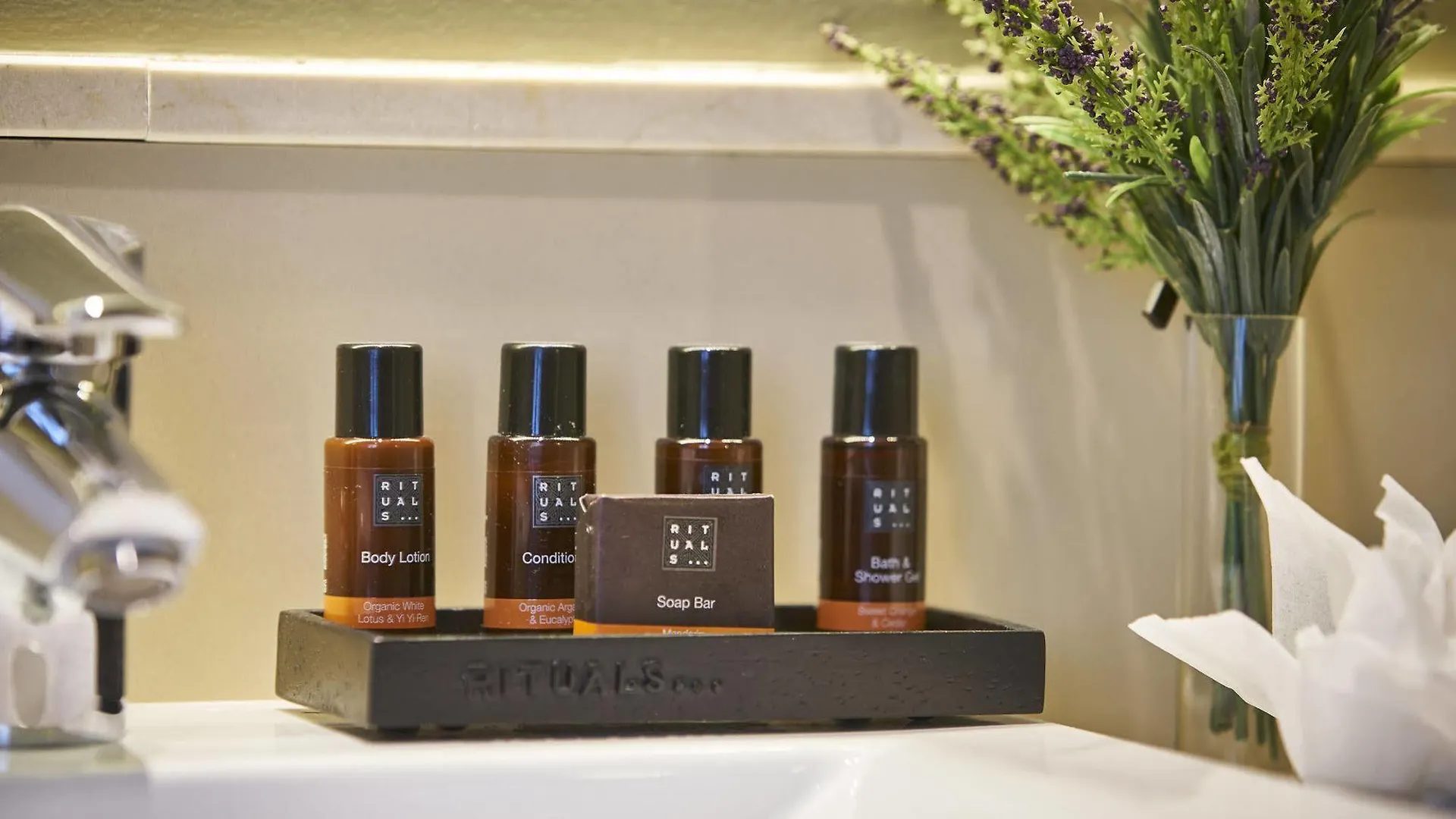 ****  Hotel PortoBay Marquês à Lisboa Portugal