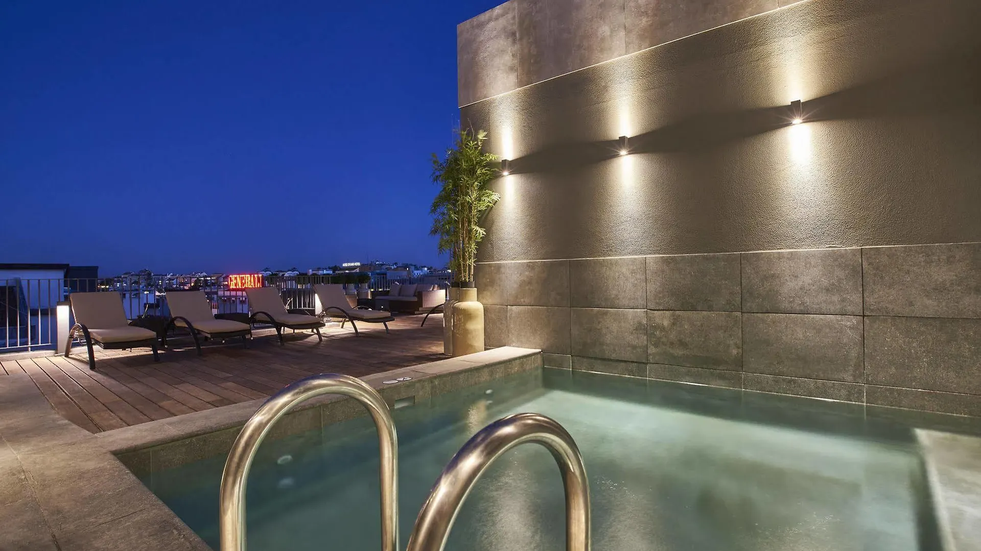 PortoBay Marquês Hotel Lisboa 4*,